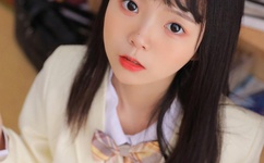 公交车掀开奶罩边躁狠狠躁漫画